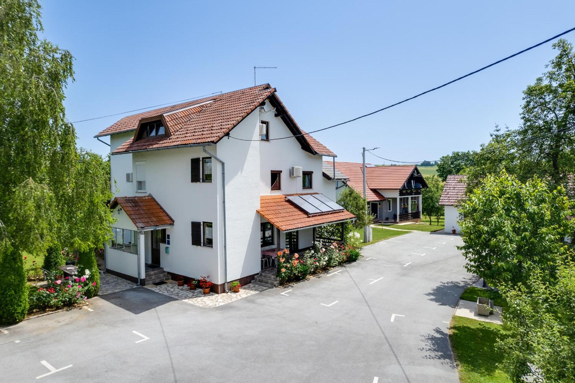 Apartments Patar Grabovac  Extérieur photo